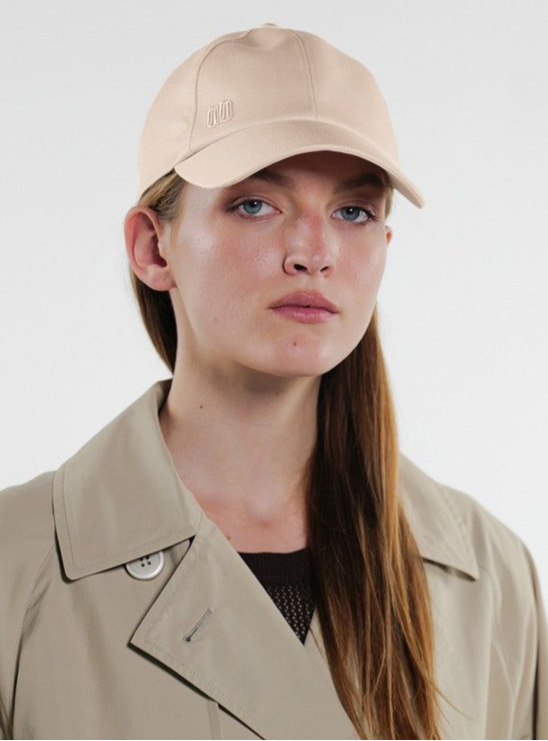 Бейсболка бежевого цвета Duno